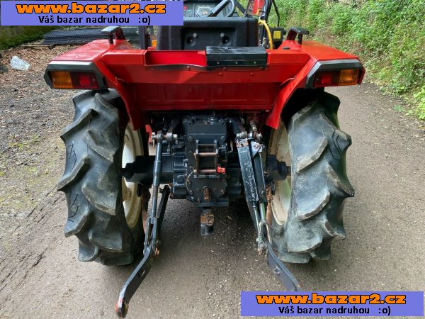  Mitsubishi Mtt3 traktor