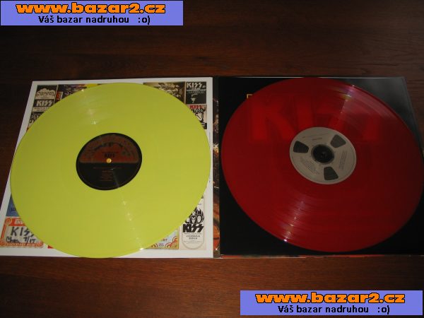 2x colours LP = KISS - Destroyer 45th Anniversary.