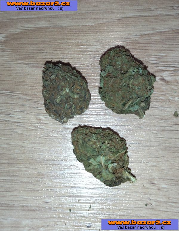 CBD květy, hash i drť