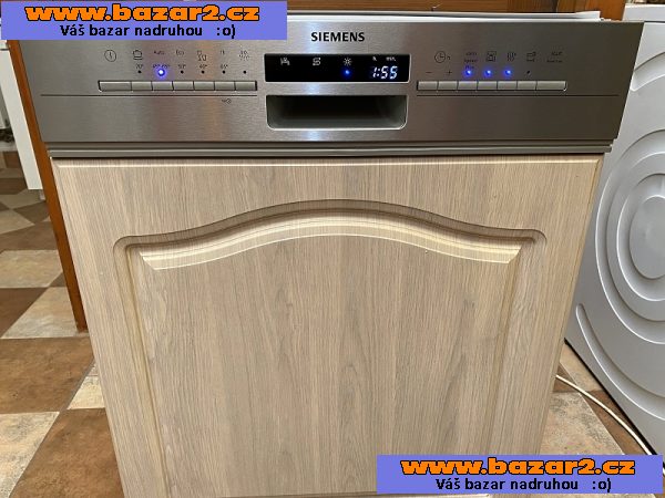 Myčka nádobí vestavná SIEMENS SN536S03NE nerez tři koše