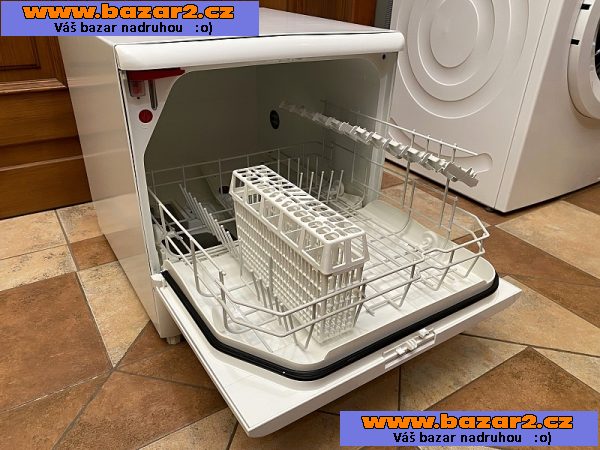 Myčka nádobí stolní ELECTROLUX ESF 2410