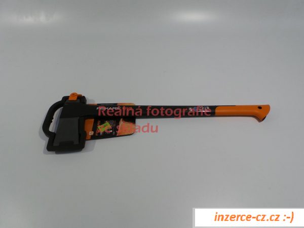 Štípací sekera Fiskars X 25
