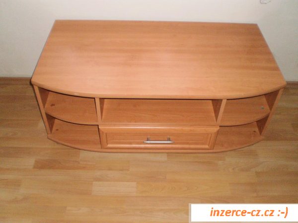 TV stolek