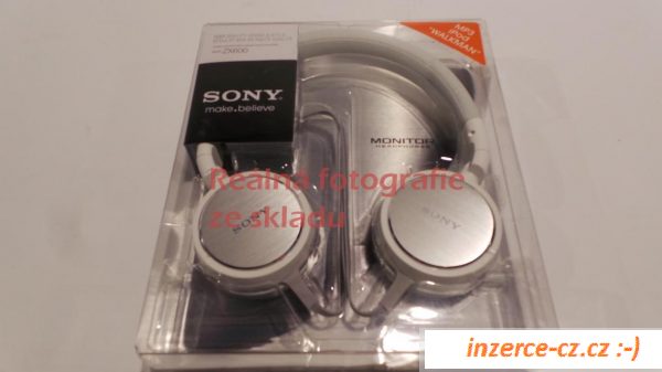 Sluchátka Sony MDR-ZX600