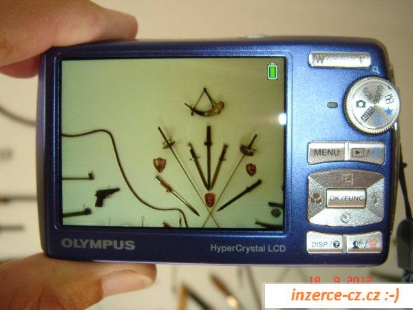 Digitální foťák Olympus 840E
