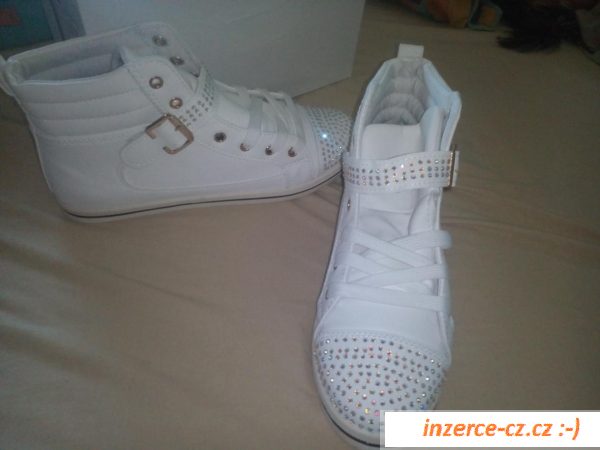 Dámské tenisky Adidas, Puma  