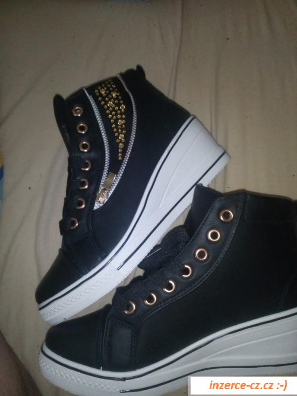 Dámské tenisky Adidas, Puma  