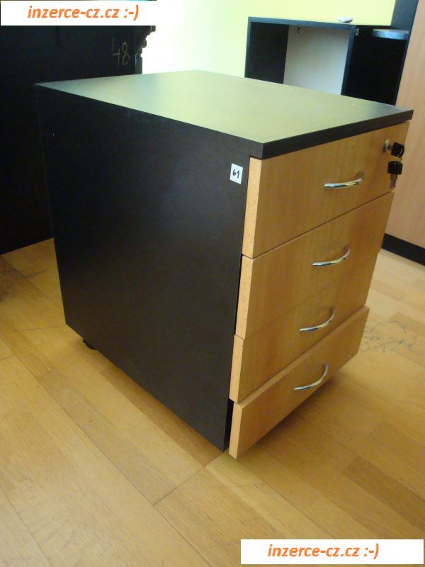 Kancelářský nábytek