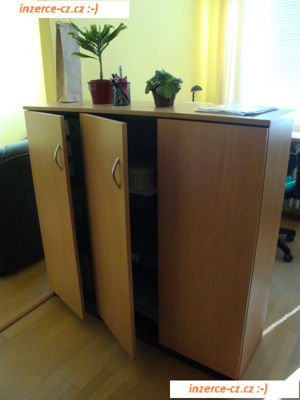 Kancelářský nábytek