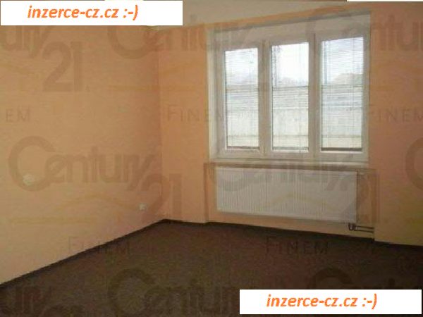 Byt 1+1, 42m2, Kralupy nad Vltavou - centrum.