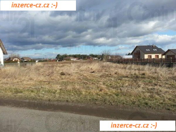 Stavební pozemek 1382m2, IS, Chrást u Tišic