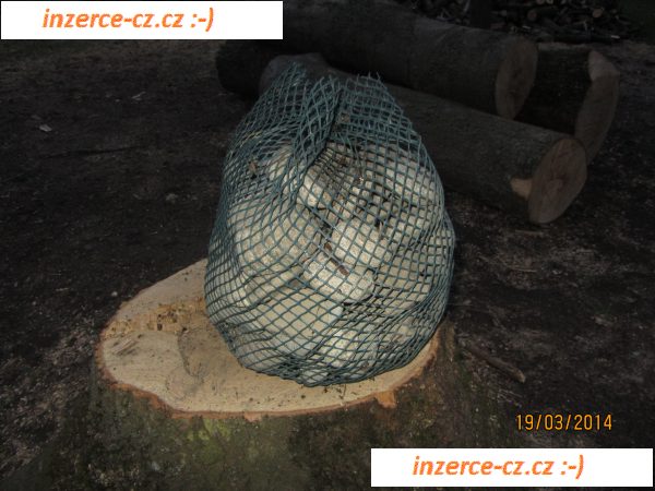valouny- oblázky 5-10cm bílé,modré šedé,hnědé v sítích á 23-25kg