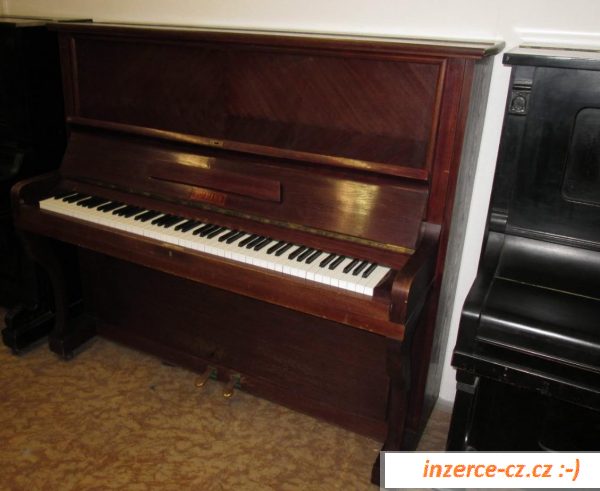 Prodám pianina Petrof