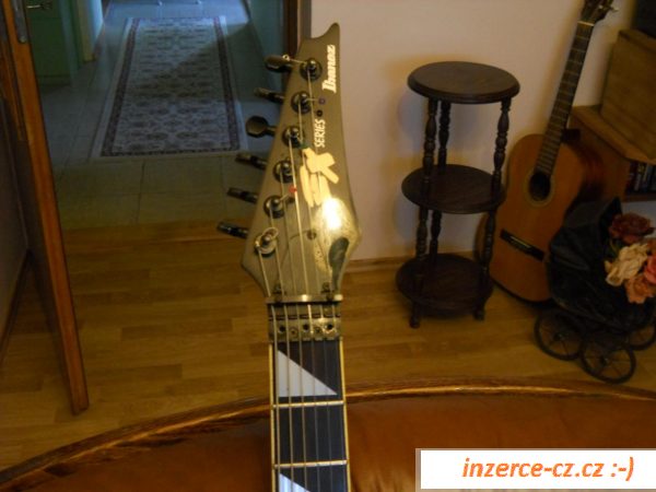 El. kytaru Ibanez