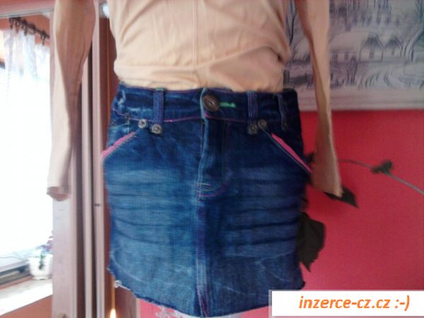 Pěkná minisukně DENIM