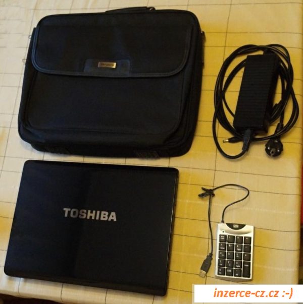 Zachovalý notebook Toshiba
