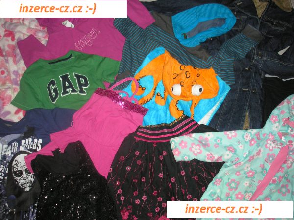 prodám 20kg balík dětského oblečení dovezeného z Anglie