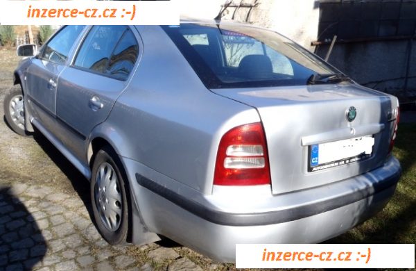 Škoda Octavia - liftback 1,9 TDI, servisní knižka 