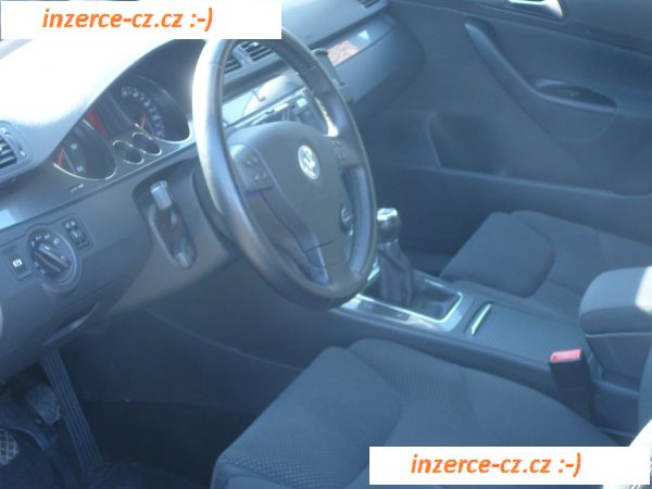Volkswagen Passat 1.9 TDi Bluemotion Model 09 Navigace