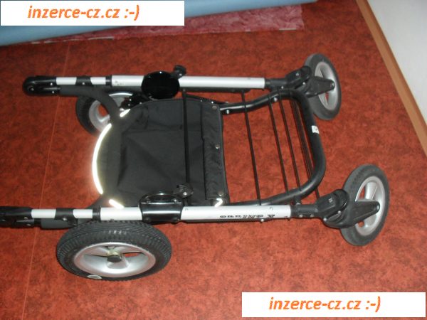 Kočárek trojkombinace