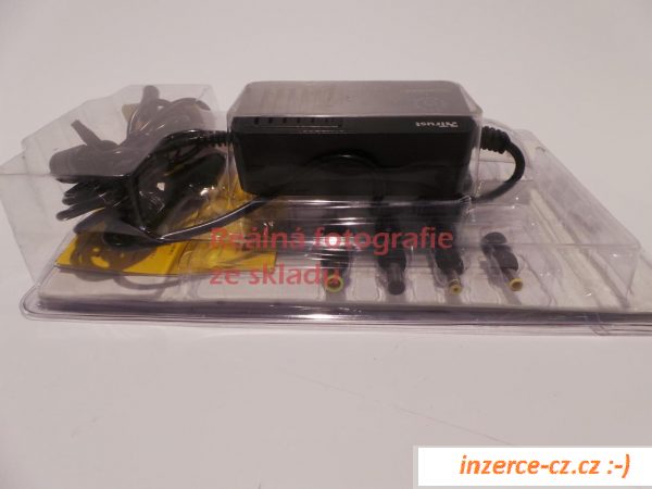 Adaptér Trust PW-3120 univerzální 120W