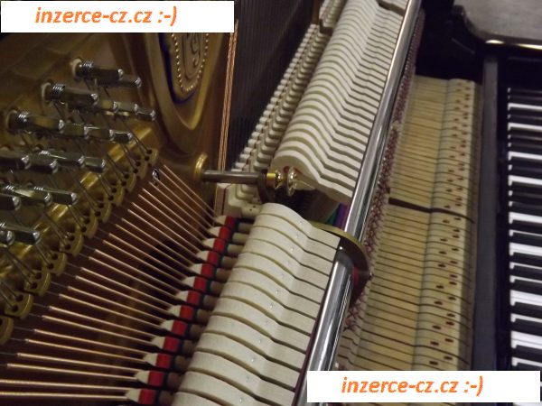 Pianino Petrof medel 130 po celkové generální opravě