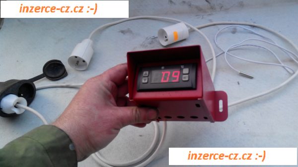 radialni ventilatory a termostat ridici jednotka