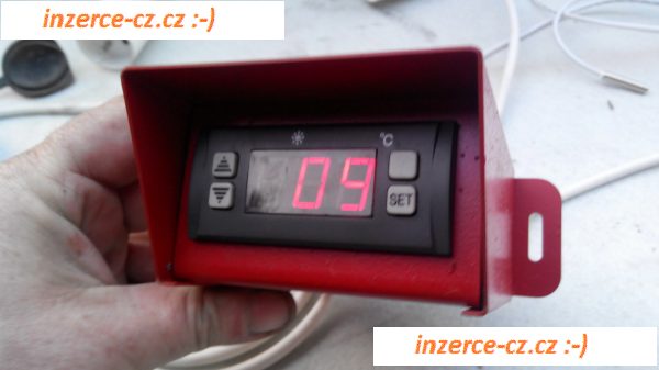 radialni ventilatory a termostat ridici jednotka