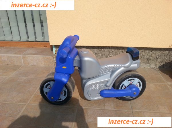 odrážedlo policejní s majákem