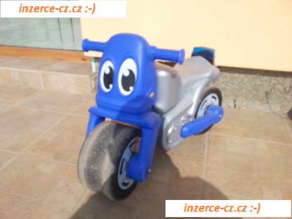 odrážedlo policejní s majákem