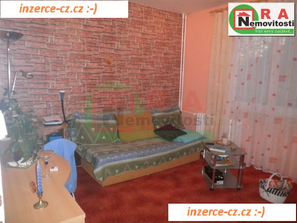 Lázně Bohdaneč 3+1, 65m2, panel s lodžií v OV.
