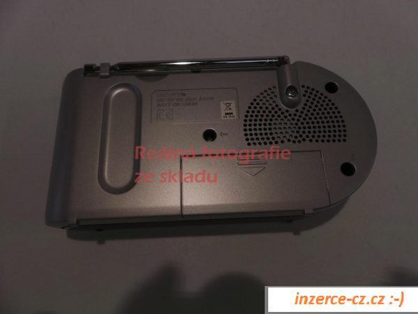 Přenosný rádiopřijímač Sony ICF-304