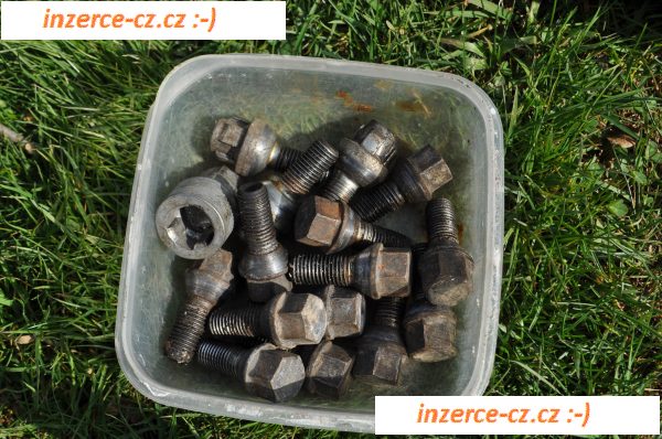 PRODAM ALU R14 +pneu + sada šroubů