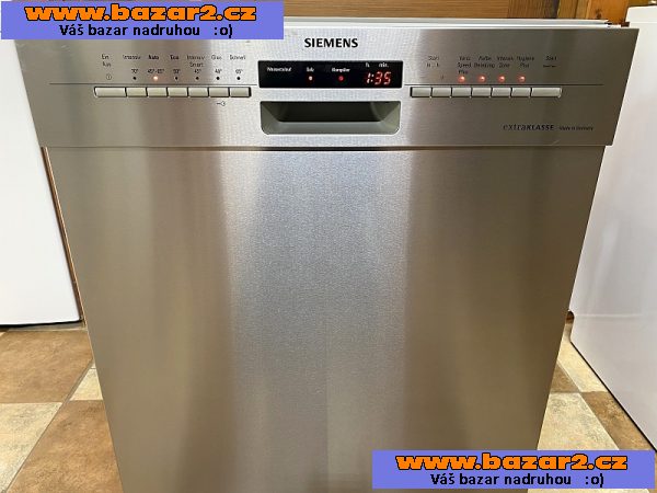 Myčka nádobí SIEMENS extraKLASSE SN48P565DE nerez tři koše