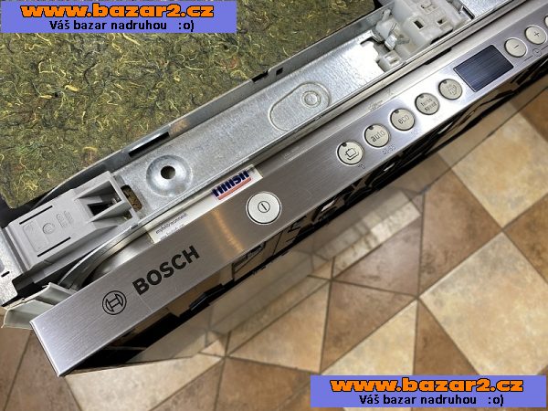 Myčka nádobí vestavná BOSCH SMV53N70EU nerez