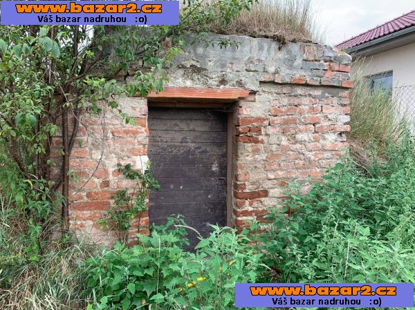 Stavební pozemek Hrušky 511m2