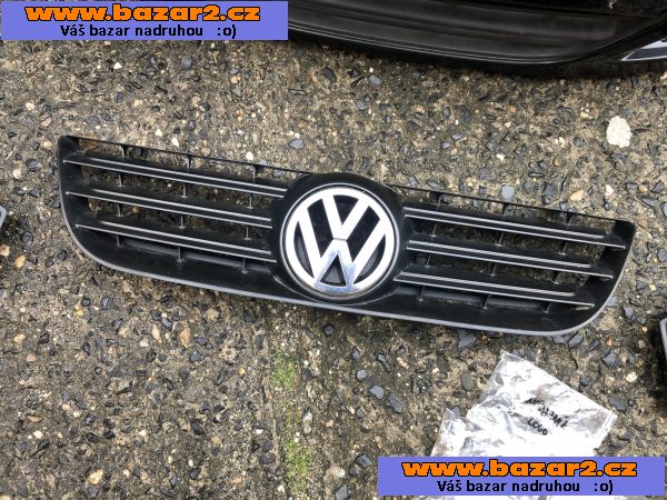 VW Polo 2007 (Přední nárazník komplet) ID005