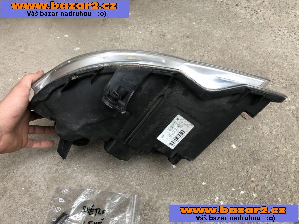 VW Polo 2007 (Přední levé světlo) ID013