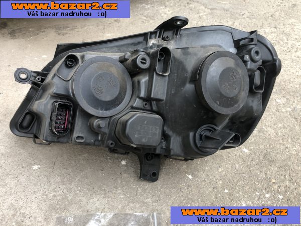 VW Polo 2007 (Přední levé světlo) ID013