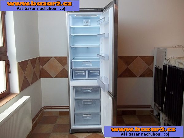 Lednice kombinovaná ARISTON HOTPOINT A+++ nerez