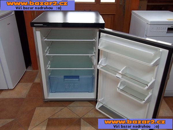 Chladnice bez mrazáčku LIEBHERR KTpes 1740 A++ nerez