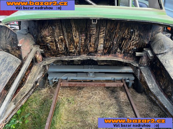 Škoda 100 skelet plus další díly