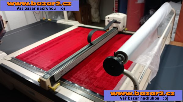 Automatický řezací stroj Lectra Vector 2500