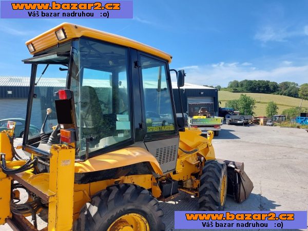 Rýpadlo-nakladač JCB 2CX street master