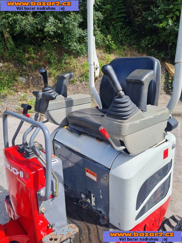 Minibagr Takeuchi TB-2I0-R / 2017