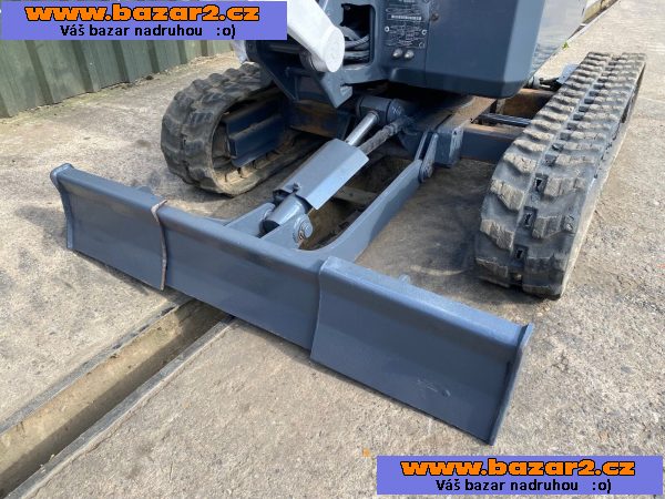 Minibagr Bobcat EIO-BOB