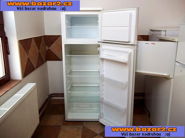 Lednice kombinovaná ZANUSSI.