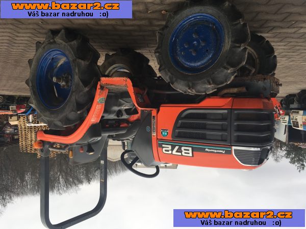 Japonský traktor Kubota B72, 16,5Hp, 4x4
