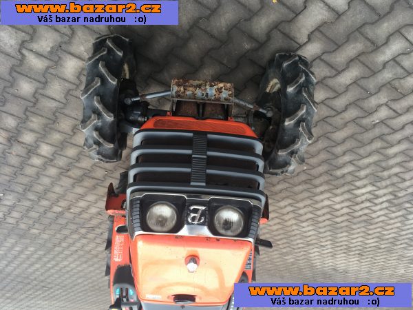 Japonský traktor Kubota B72, 16,5Hp, 4x4