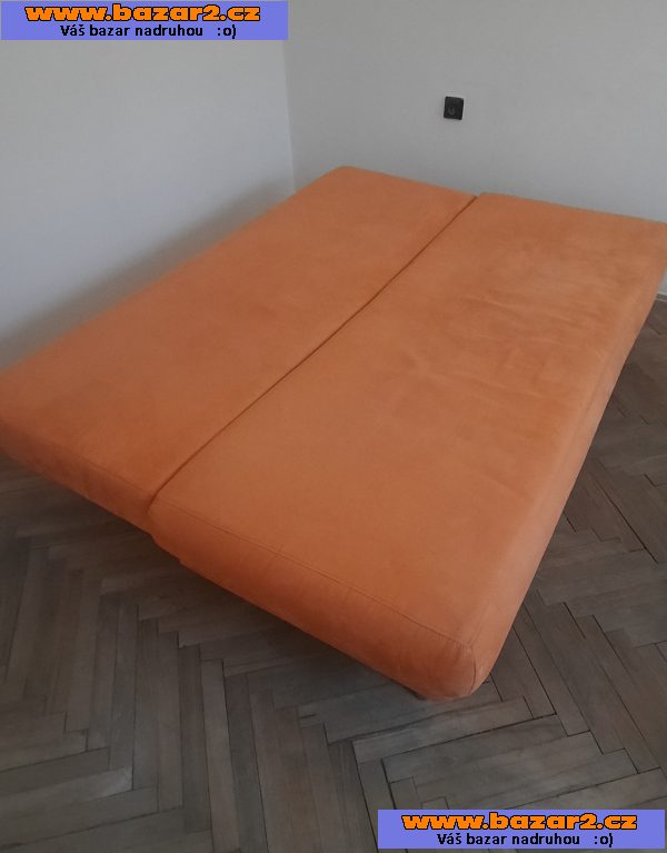 Rozkládací gauč